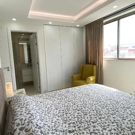 Quarto em Acomodações Particulares Lagos Accomodation Rooms *